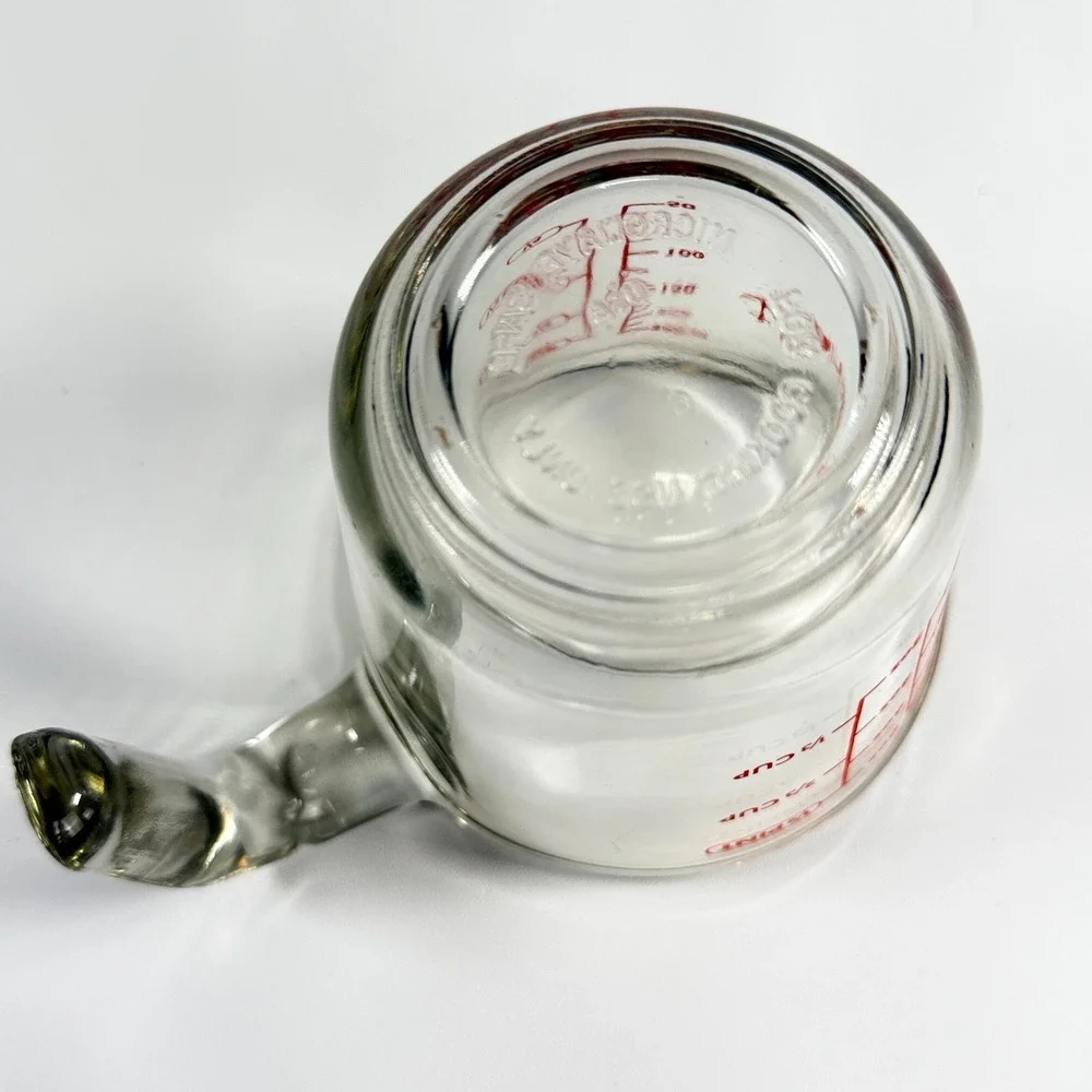 ANCHOR HOCKING Glass Measuring Cup 1 Cup 8 oz Red Lettering Clear With Handle
